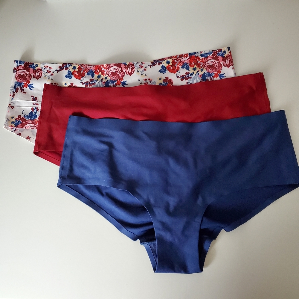 NWOT 3-Pack Seamless Underwear